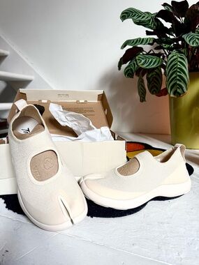 Off-white Tabi Split-Toe Shoes